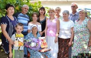 На Токмаччині 90-річний ювілей відзначила ветеран війни і праці